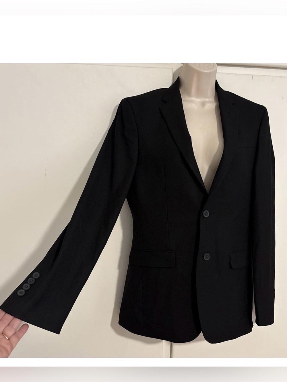 NWOT Size 36 Skinny Fit Stretch 2 Button Black Blazer Sports Coat By Egara